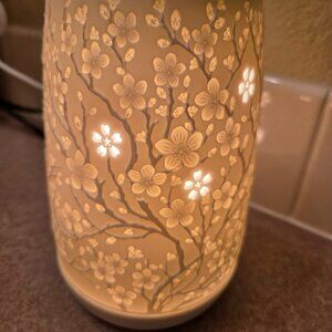 Scentsy Sakura warmer